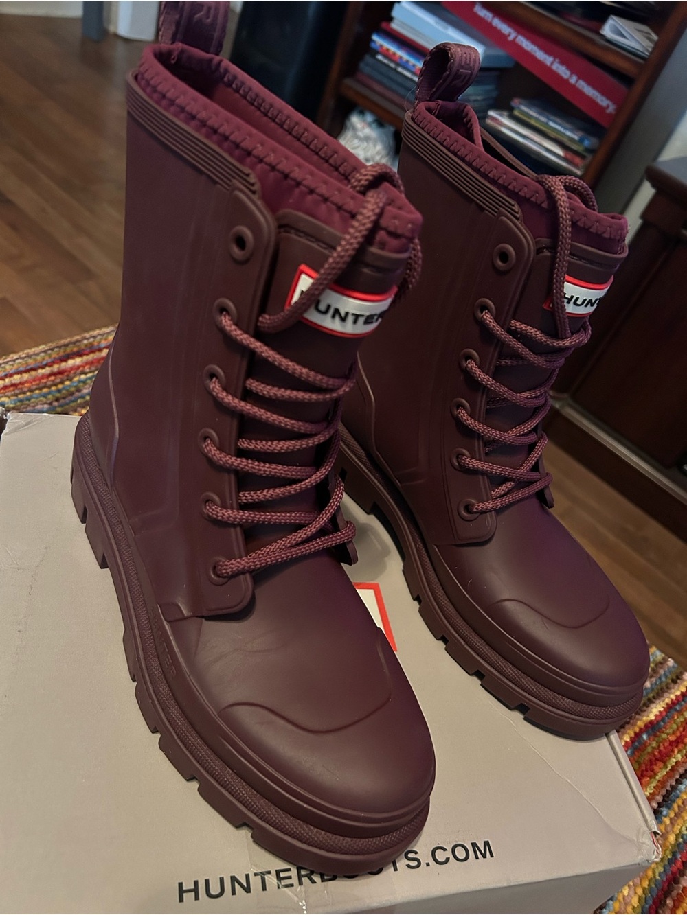Hunter Women's Diana waterproof limited edition Burgundy Lace-Up Rain Boots 8